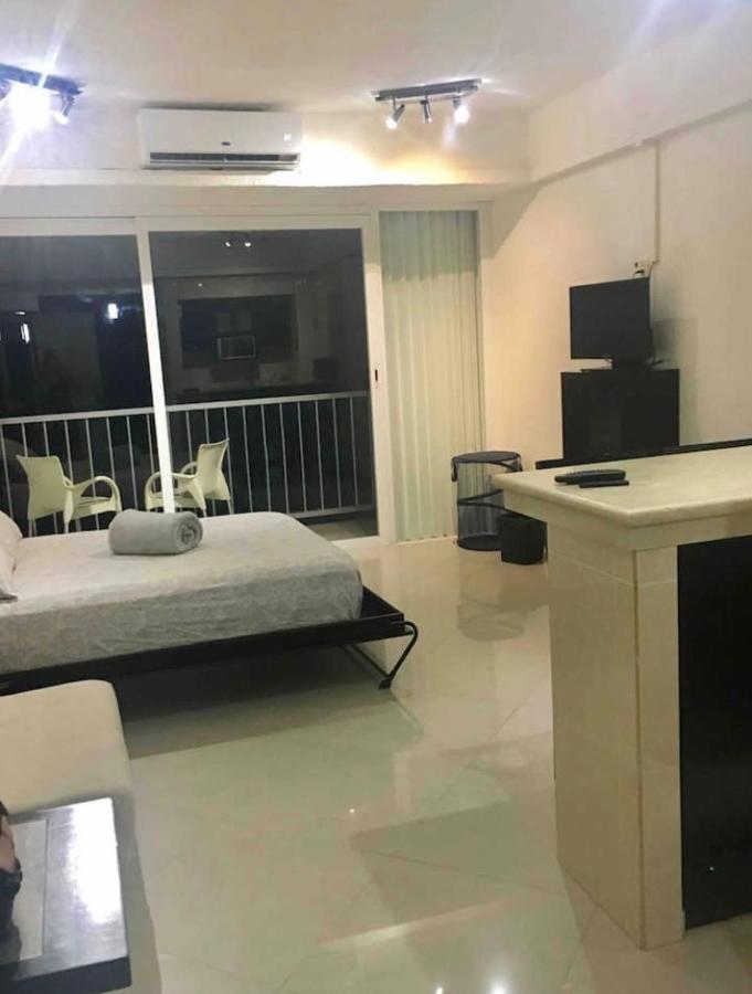 Studio Oceanfront Prime Location Cancun Exterior photo
