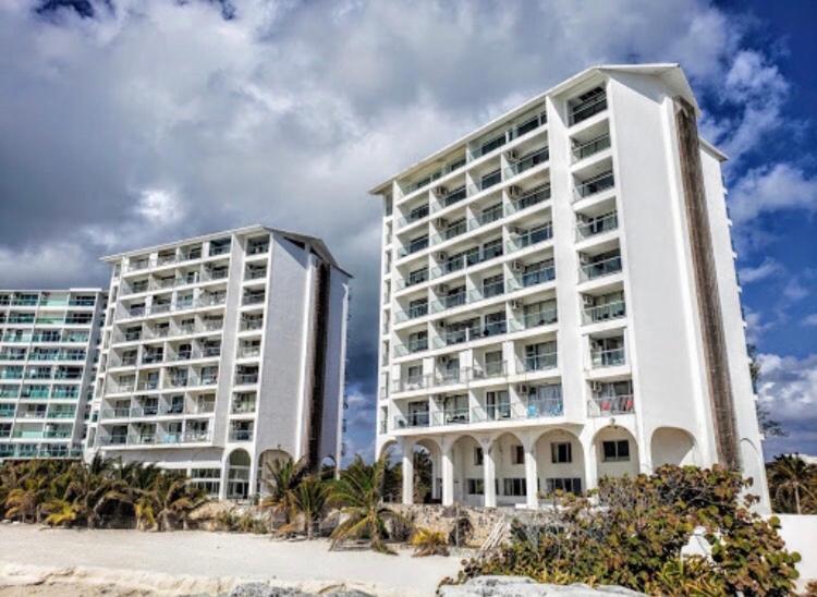 Studio Oceanfront Prime Location Cancun Exterior photo