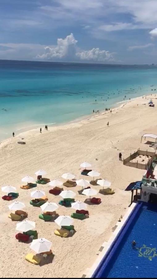 Studio Oceanfront Prime Location Cancun Exterior photo